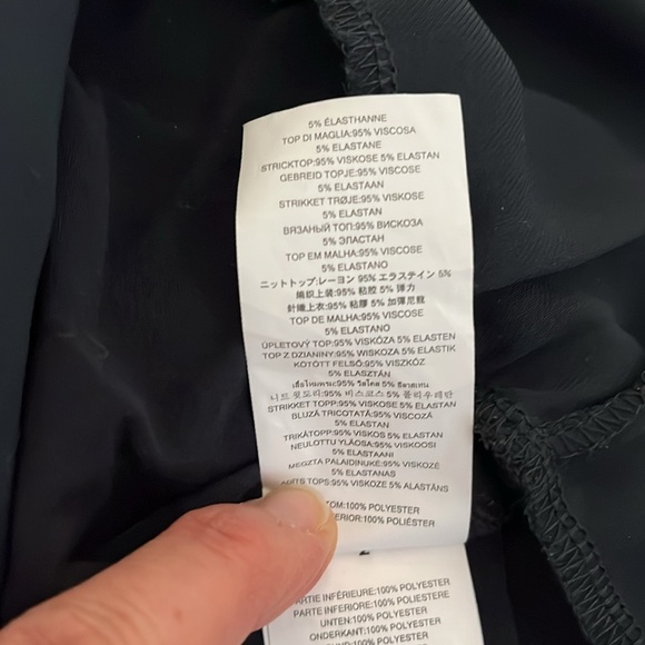 HOST PICK 💙 MICHAEL KORS NWOT Navy Sleeveless Layered Blouse Tank Top, Size M - Picture 10 of 10